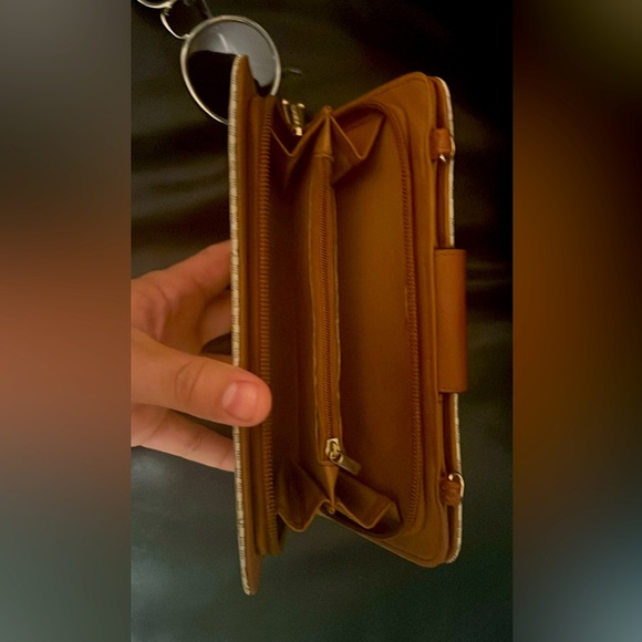 ISAAC Mizrahi Sunglasses & MARCO Crossbody Wallet (Combo Deal) - Picture 6 of 12